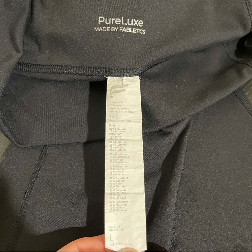 Like new Fabletics Black PureLuxe Activewear leggings size large